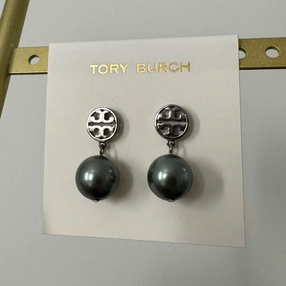 NEW Tory Burch Silver and Gray Pearl Drop Earrings - Picture 6 of 7